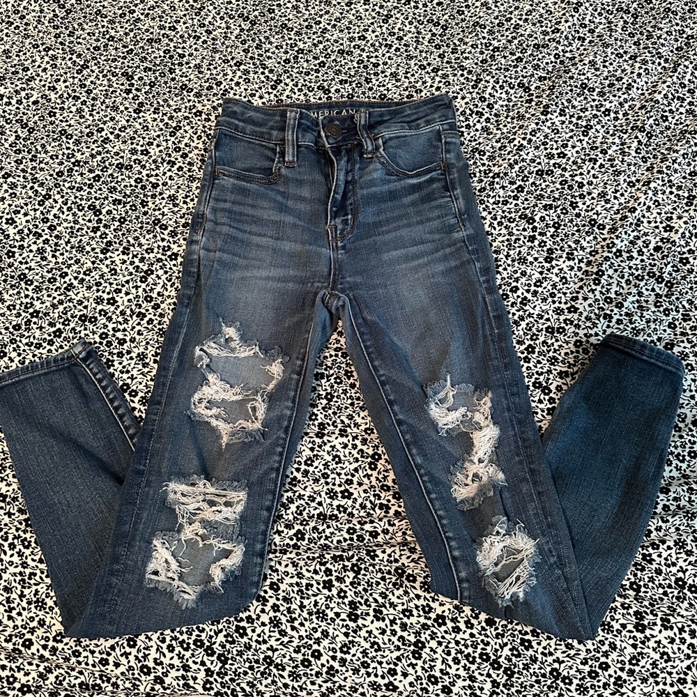 Lightly worn American Eagle jeans